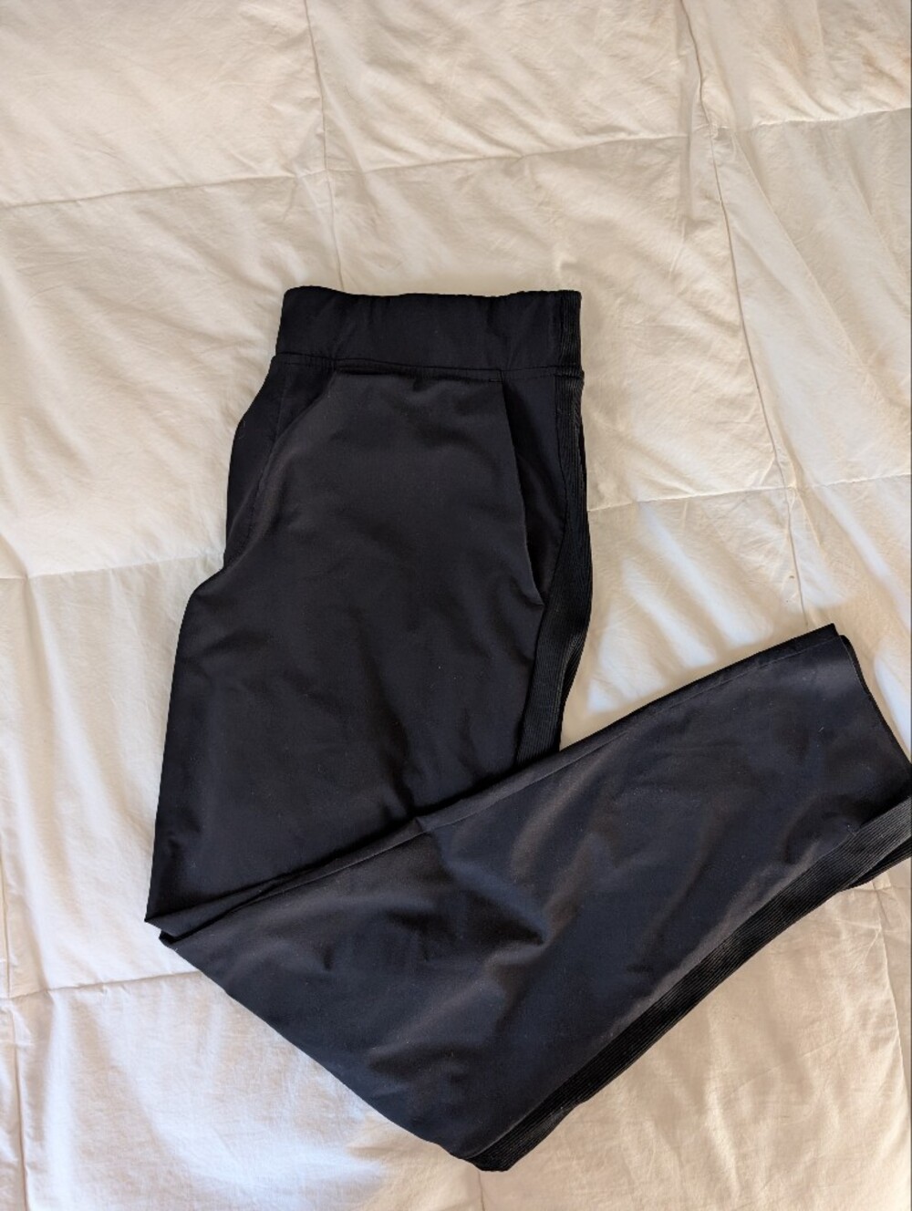 Athleta Size 12 Black Brooklyn Ankle Travel Pants Lightweight Pull On Stretch